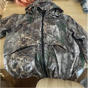 Philadelphia Eagles Camouflage Windbreaker. Embroidered Logo Men’s L